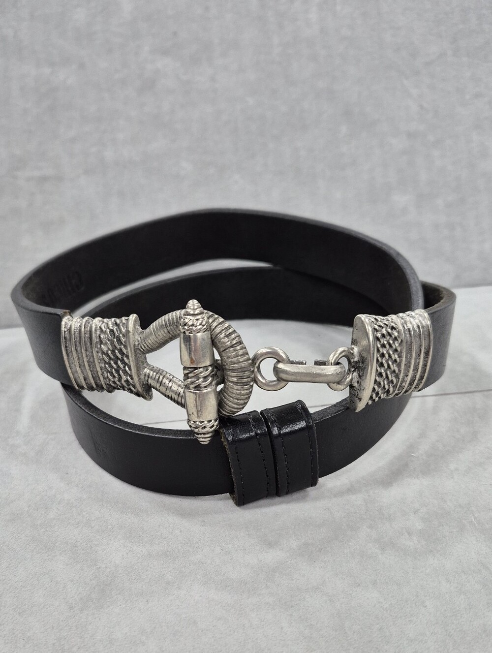 Chico's Gothic belt women's adjustable small-medium black leather antiqued metal